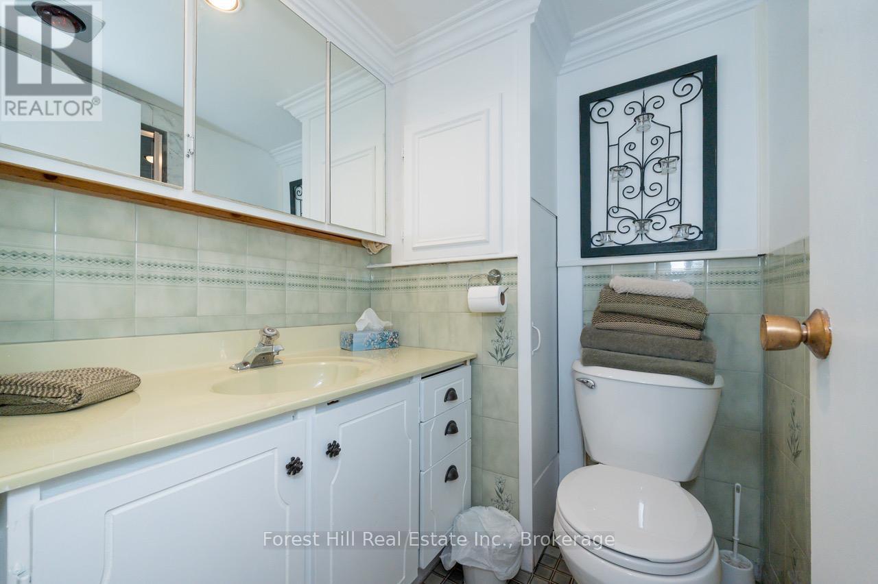1289 Delbrooke Road S Property Photo 39
