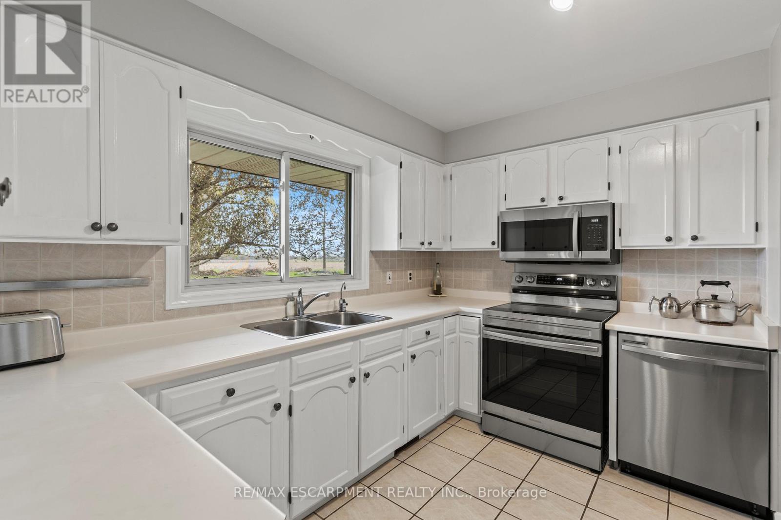 488 Townline Road Property Photo 11