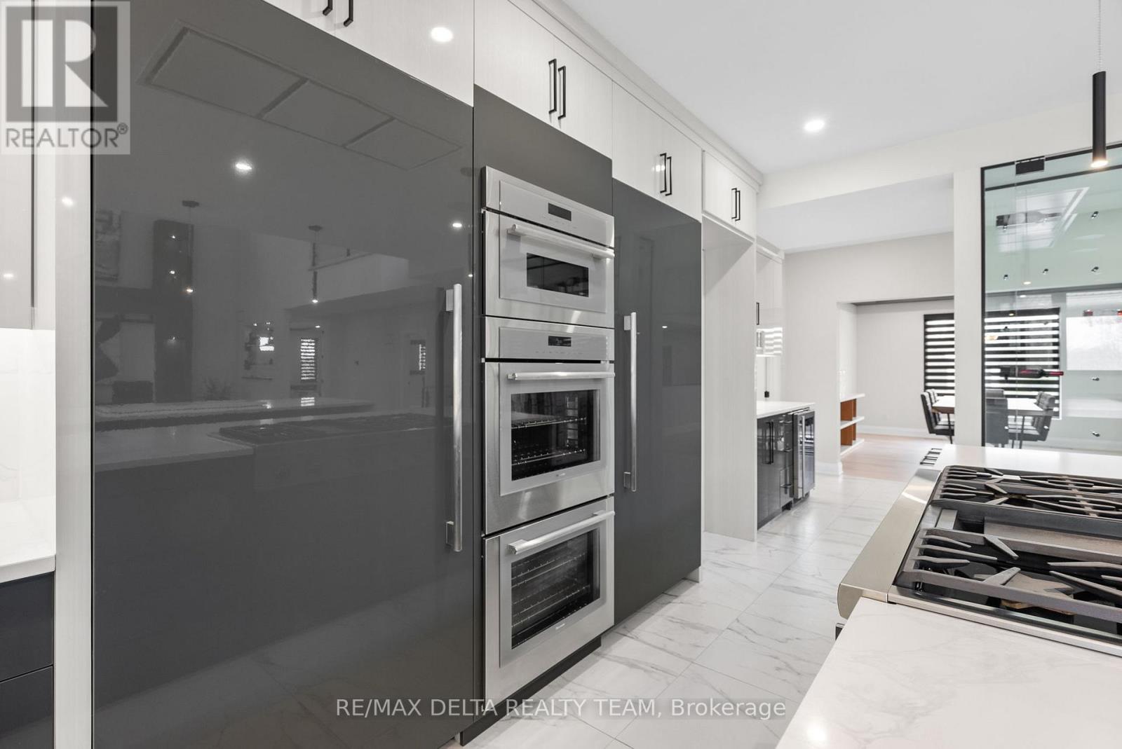 663 Ballycastle Crescent Property Photo 13
