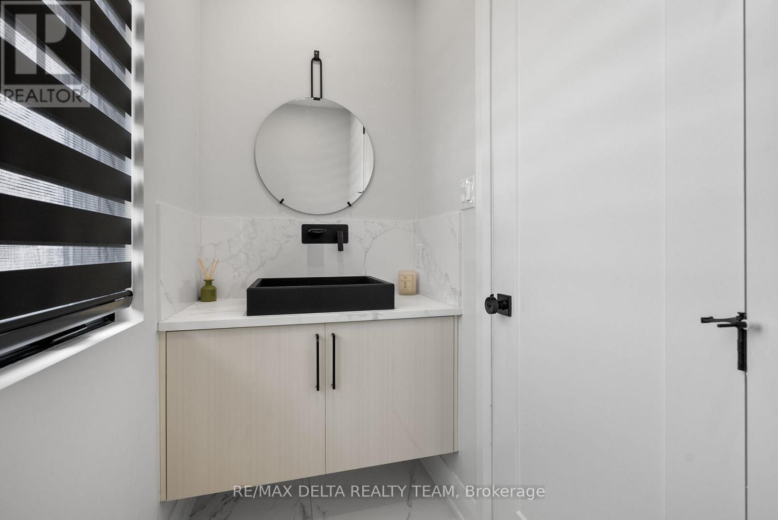 663 Ballycastle Crescent Property Photo 25