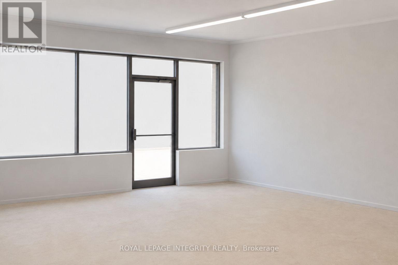 1117 Cobden Road Property Photo 3