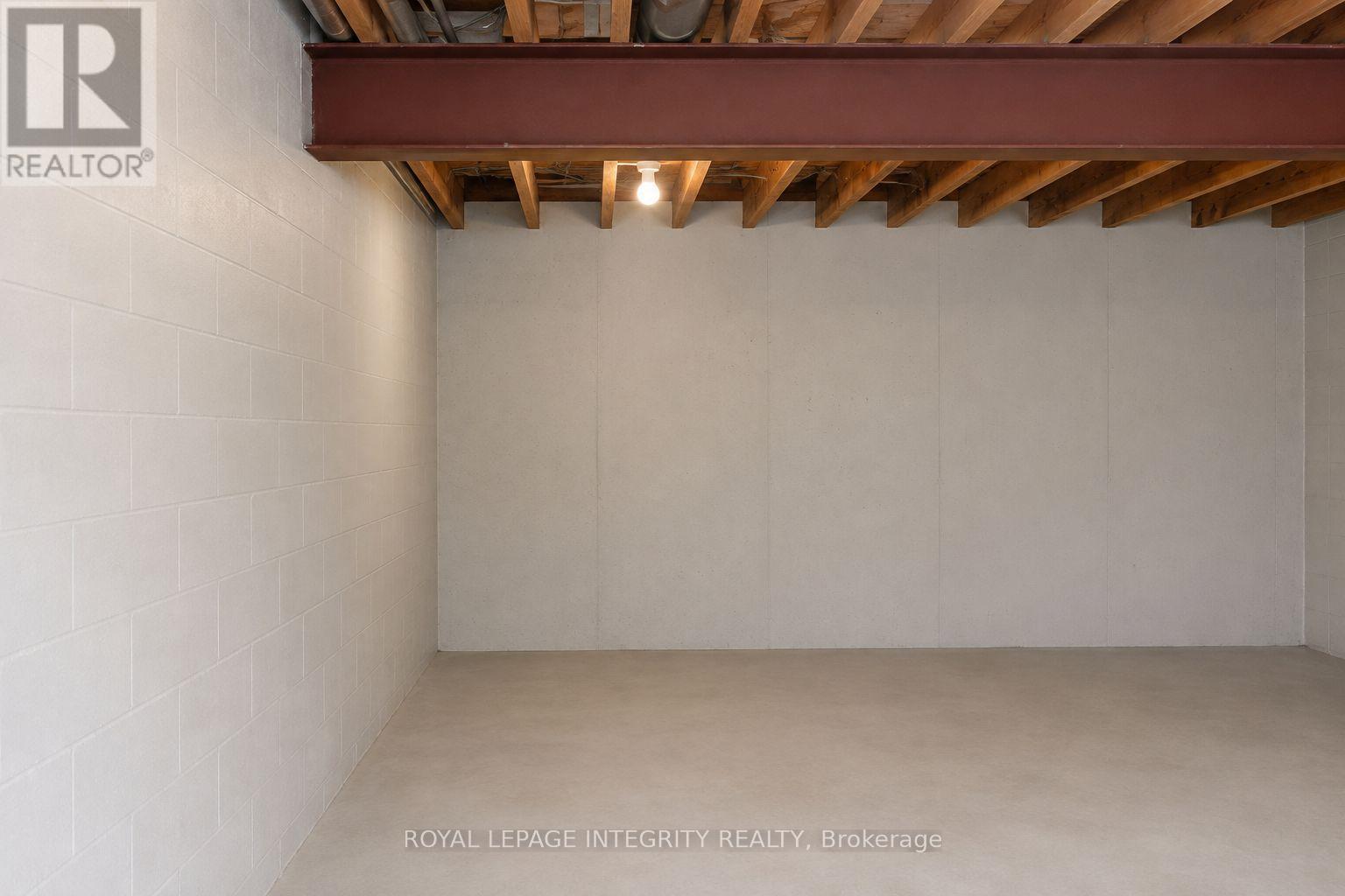 1117 Cobden Road Property Photo 10