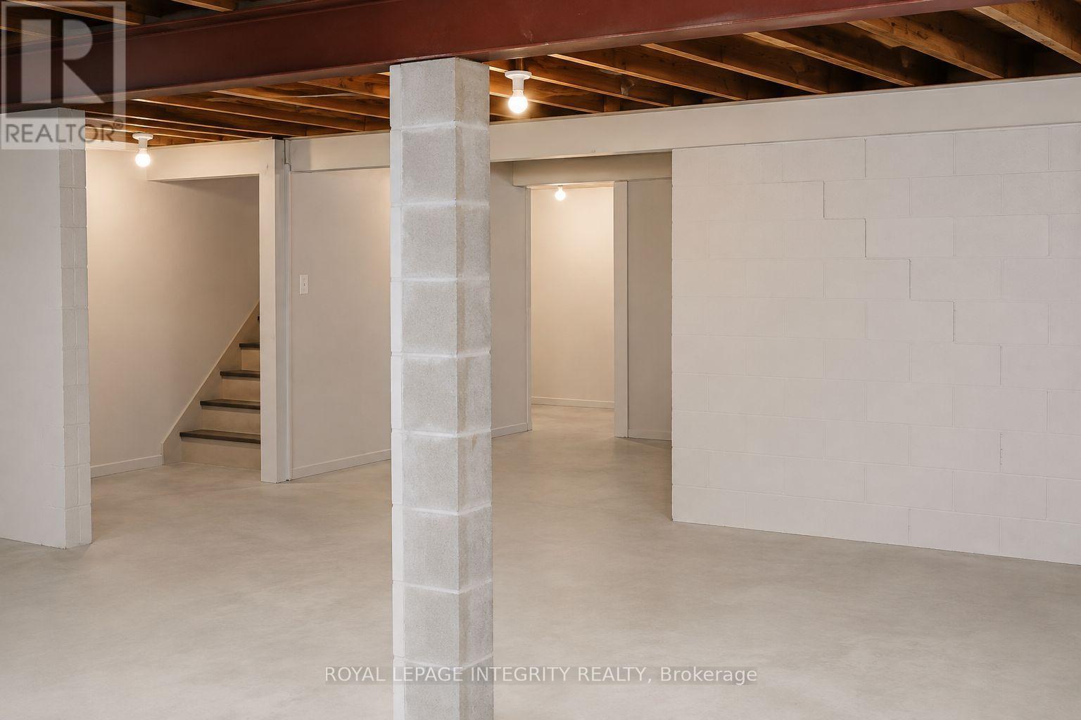 1117 Cobden Road Property Photo 11