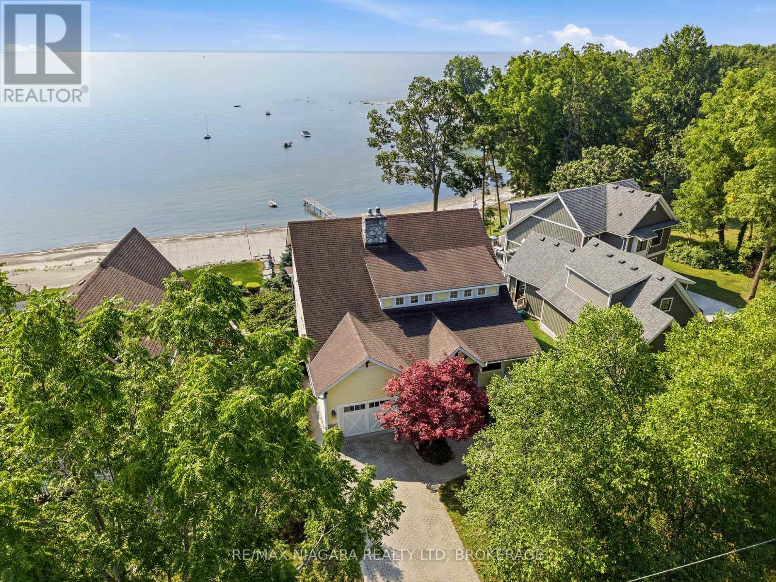 3585 Yacht Harbour Road Property Photo 1