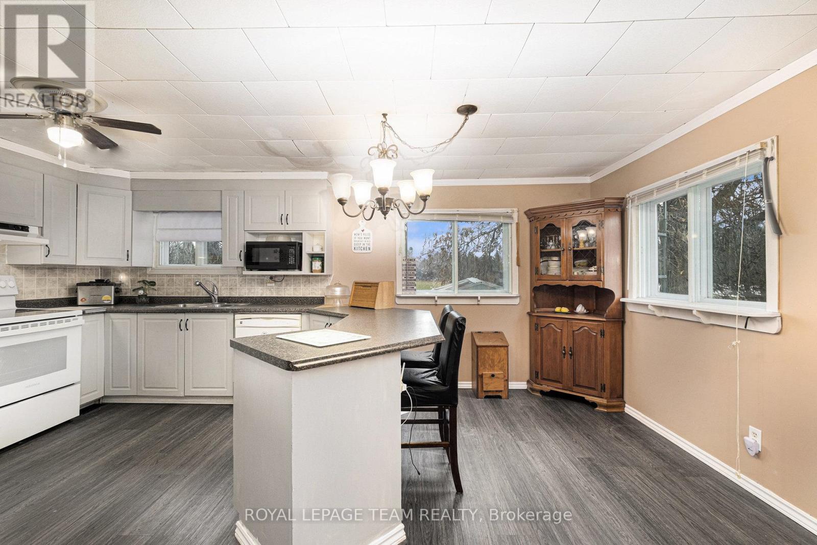 88 Bay Road Property Photo 14