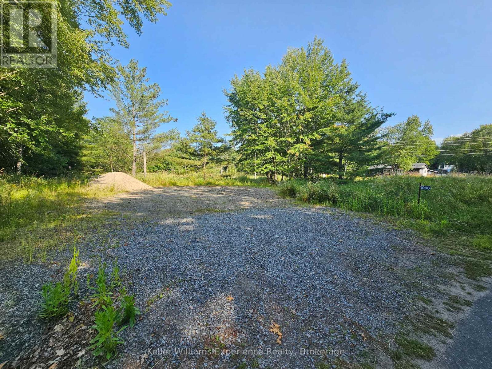 1006 Bowyers Beach Road Property Photo 1