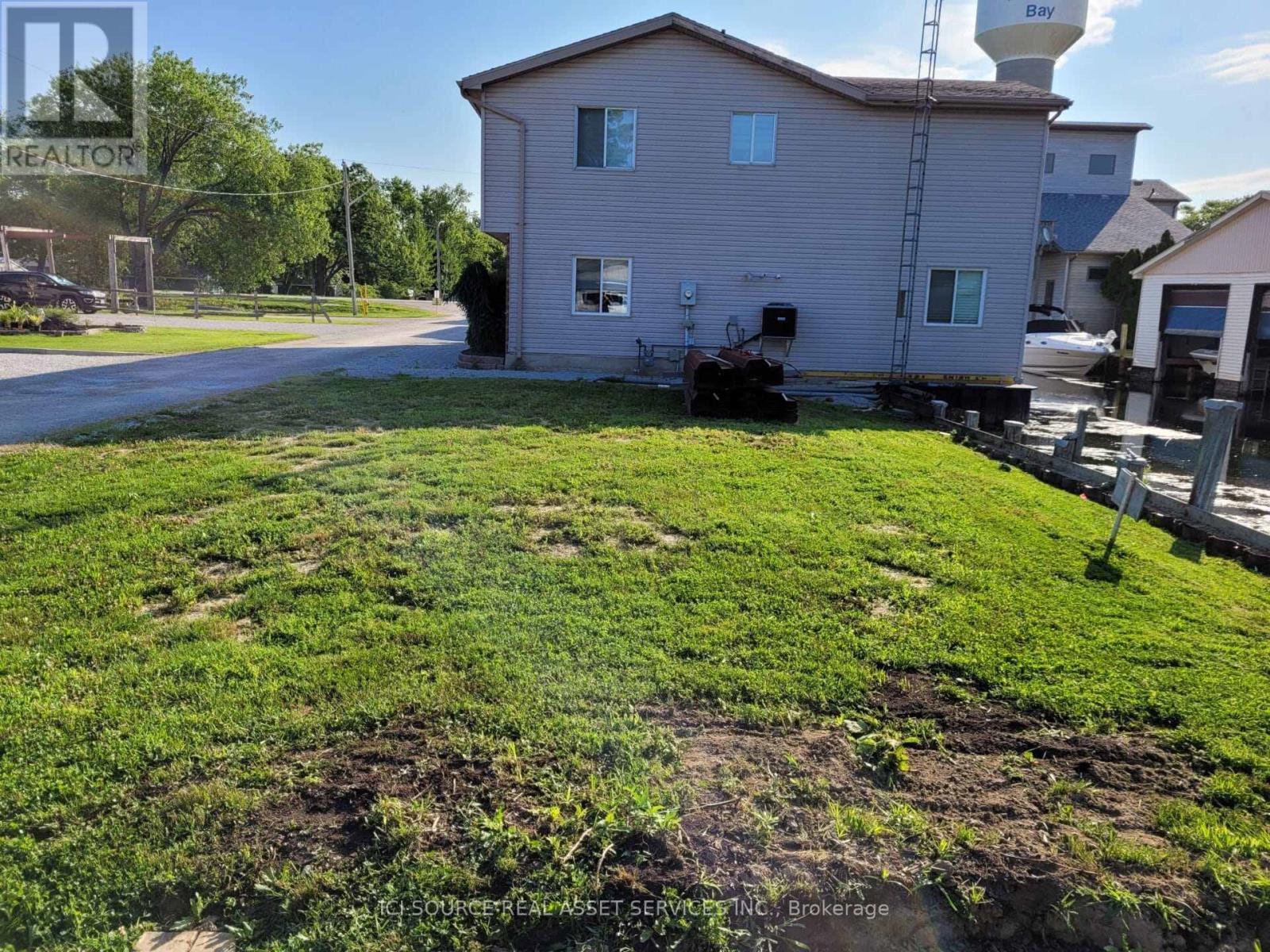 14 Tackel Line Property Photo 1