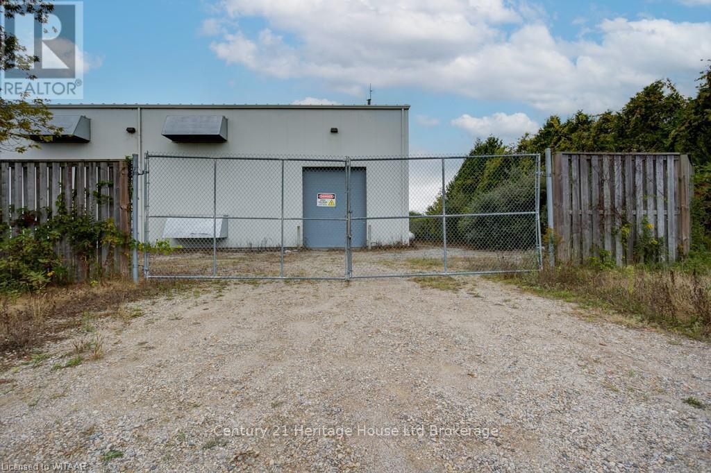 109 7th Concession Road Property Photo 20