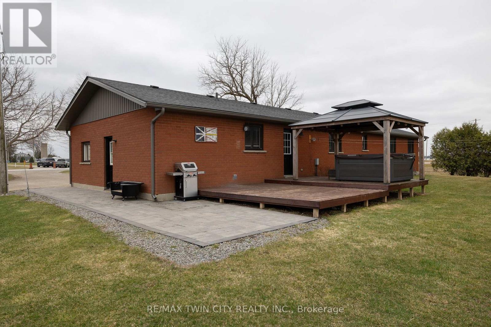 58 Tenth Conc. Road Property Photo 8