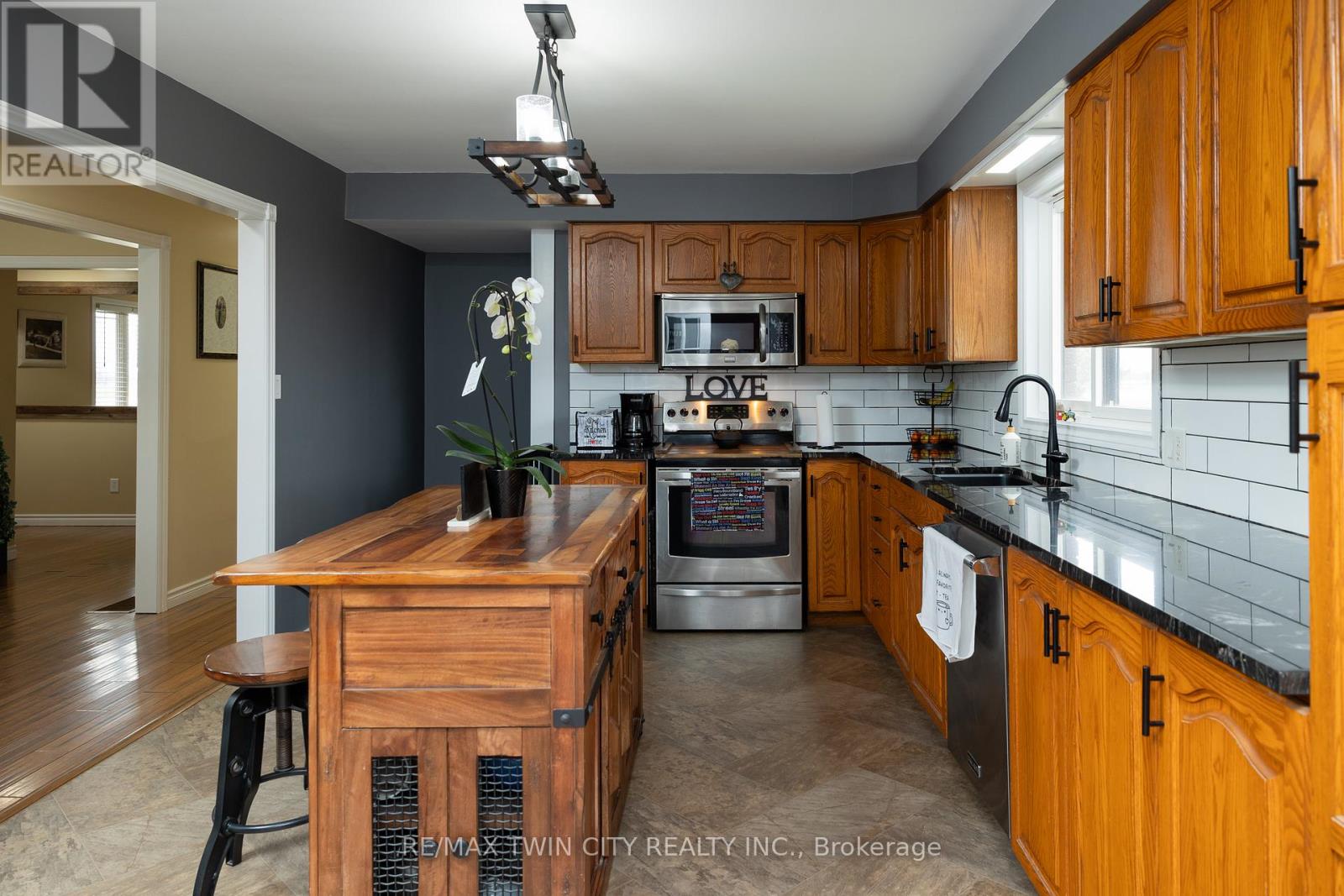 58 Tenth Conc. Road Property Photo 14
