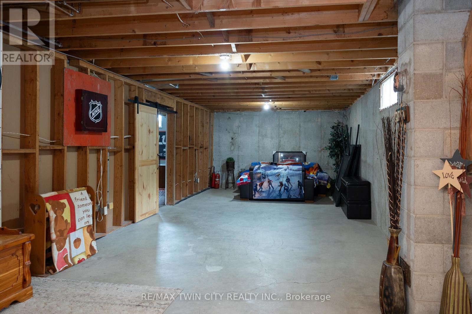 58 Tenth Conc. Road Property Photo 30