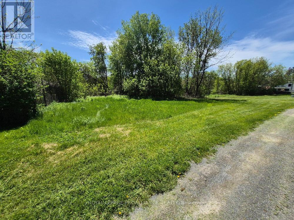58 Walt Street Property Photo 3