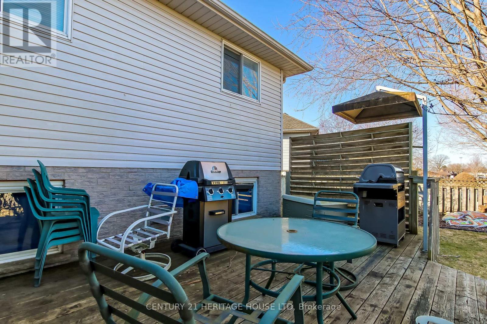 18 Hickory Boulevard W Property Photo 23