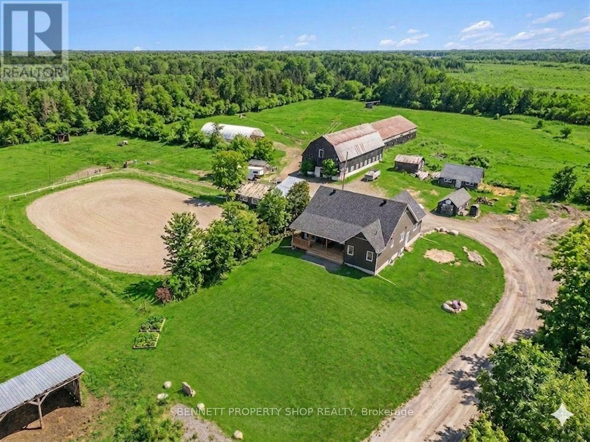 7261 Third Line Road S Property Photo 1