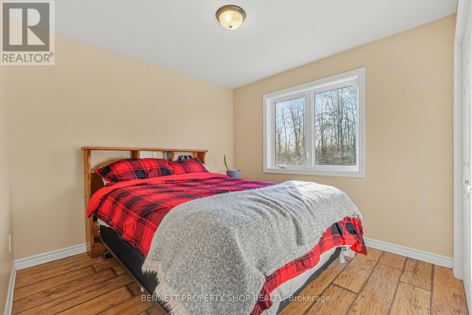 7261 Third Line Road S Property Photo 9
