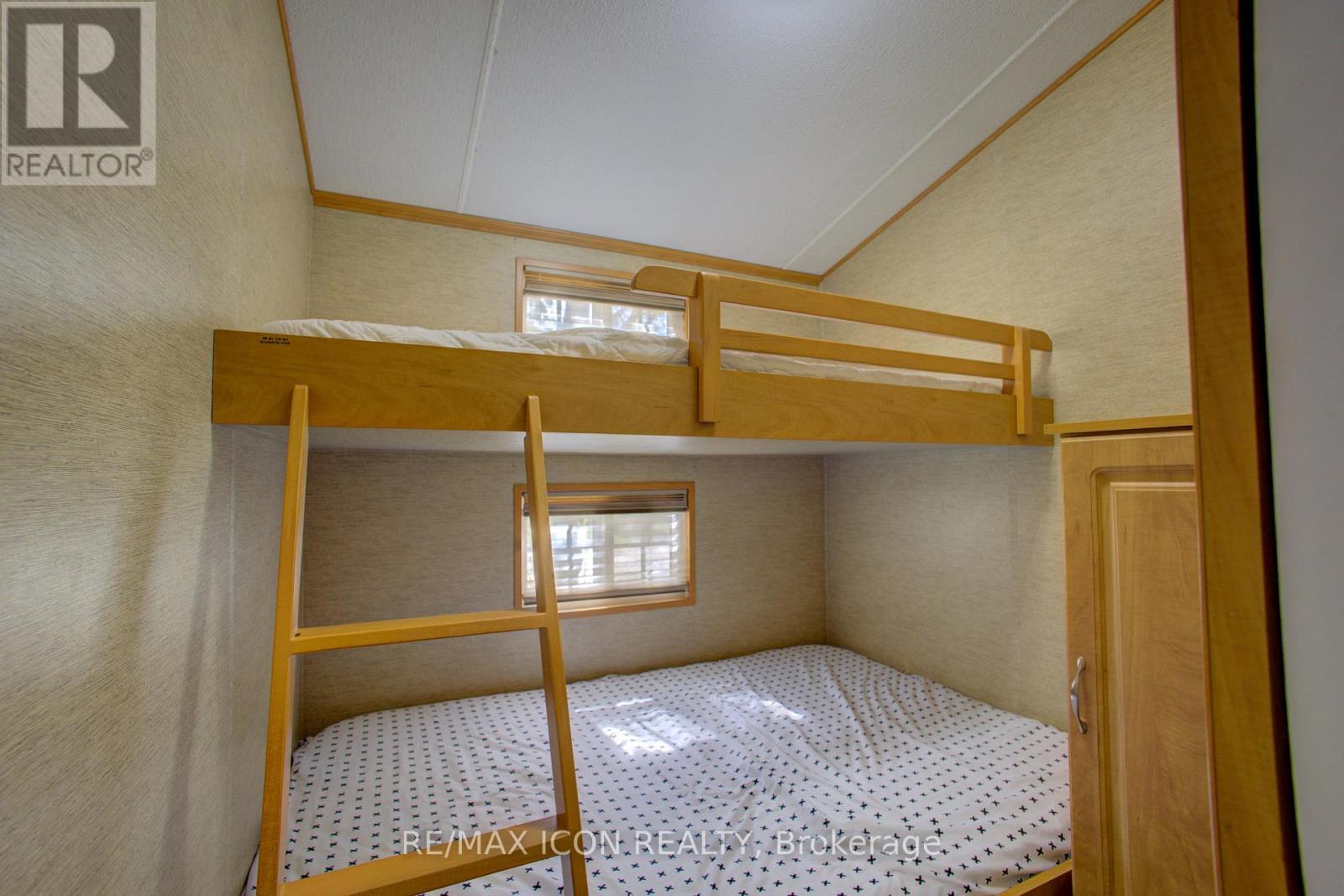 7489 Sideroad 5 E Property Photo 21