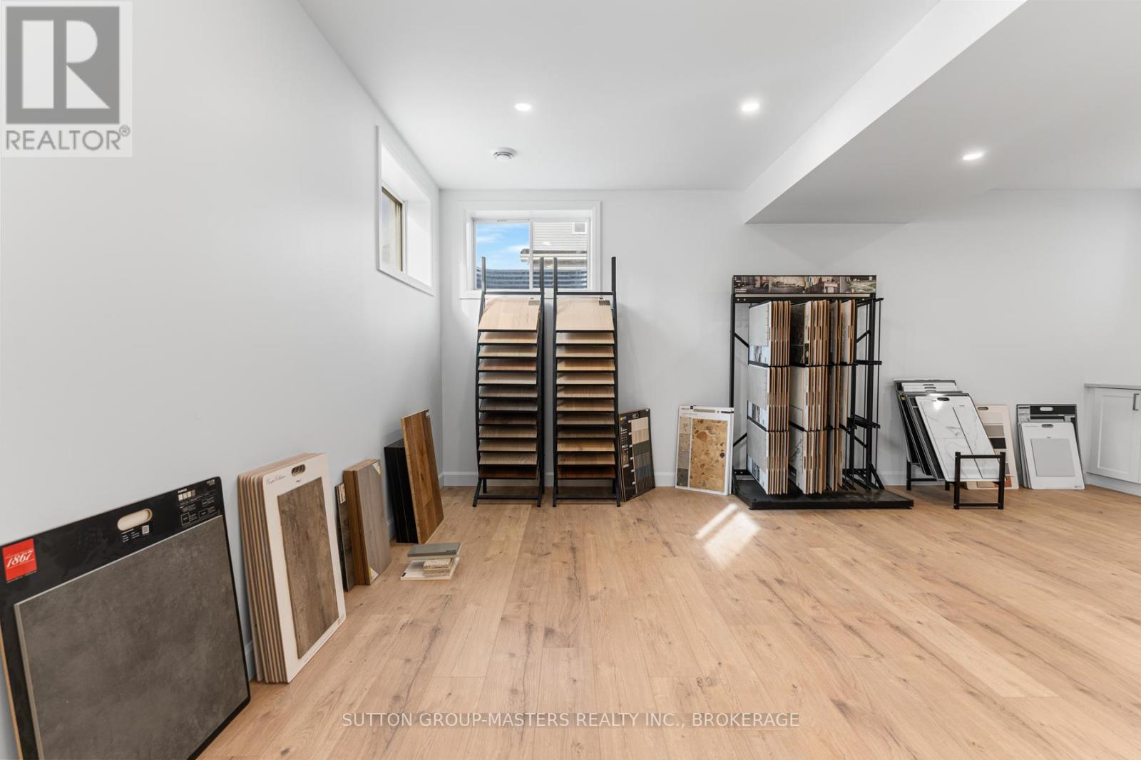 204 Superior Drive Property Photo 44