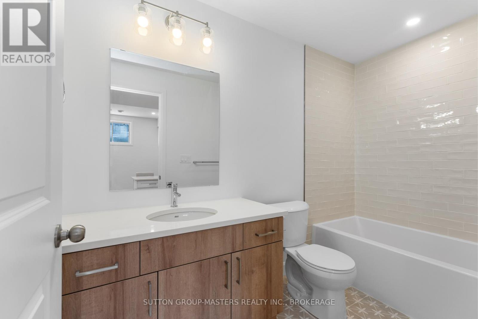 204 Superior Drive Property Photo 46