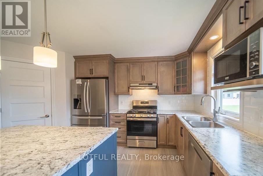 304 Belfort Street Property Photo 4