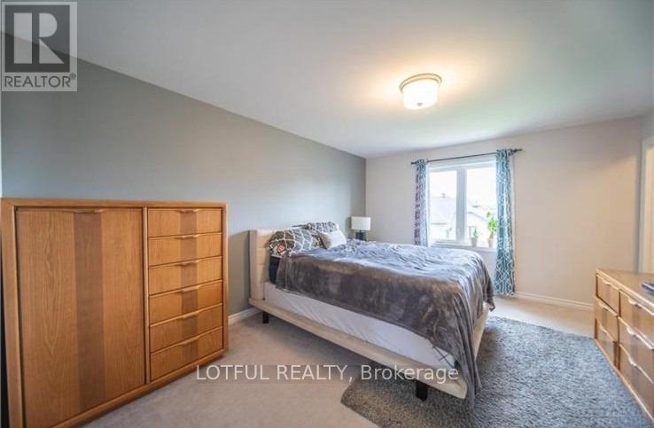304 Belfort Street Property Photo 9