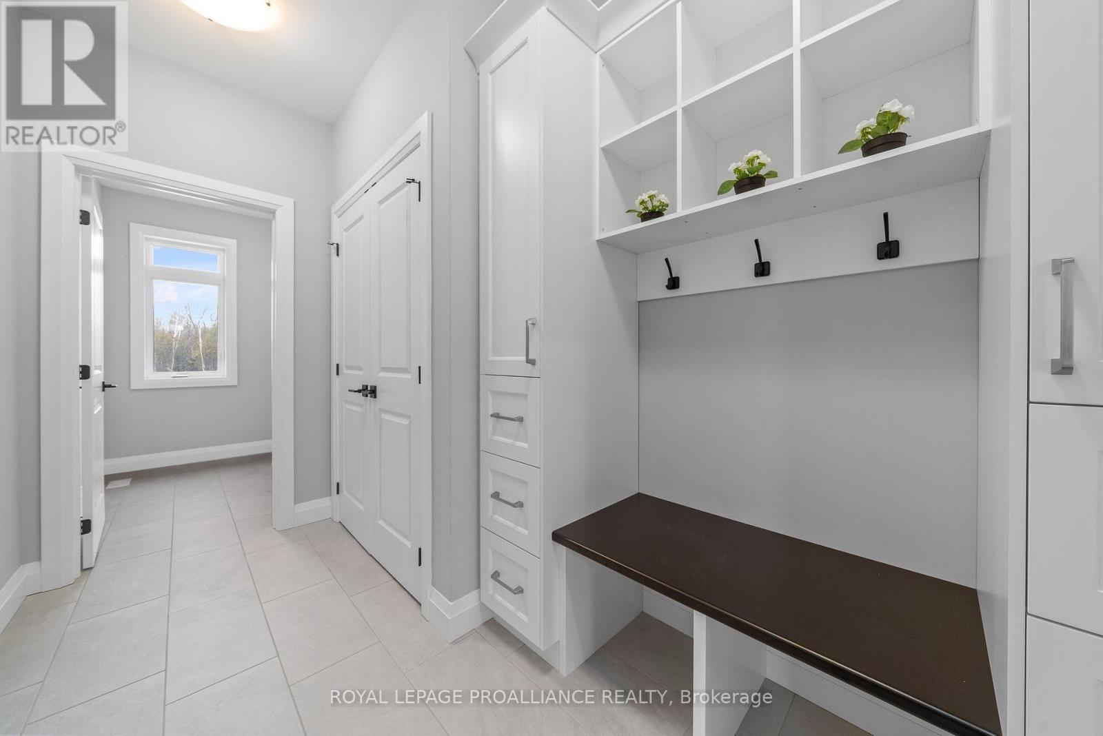 5 Mackenzie John Crescent Property Photo 7