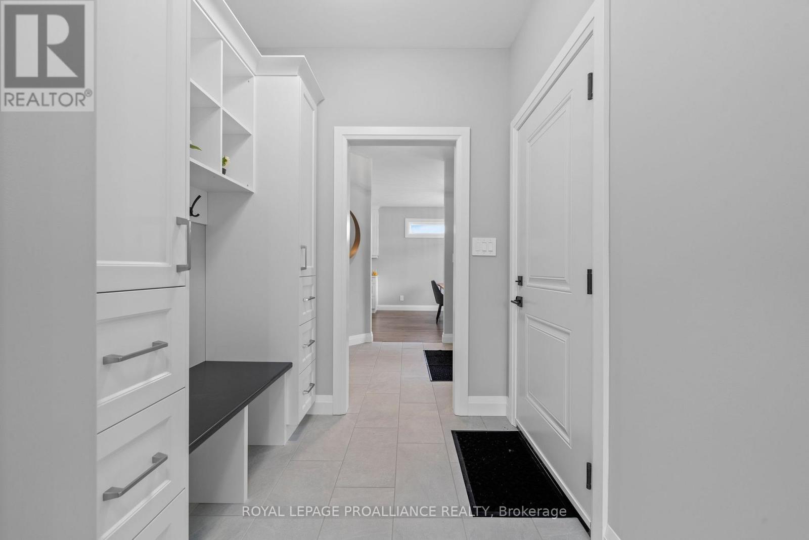 5 Mackenzie John Crescent Property Photo 8