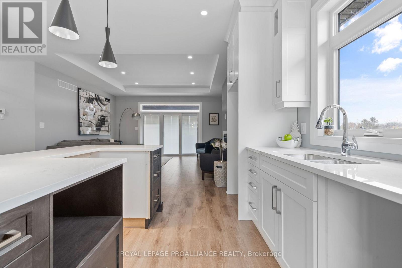 5 Mackenzie John Crescent Property Photo 16