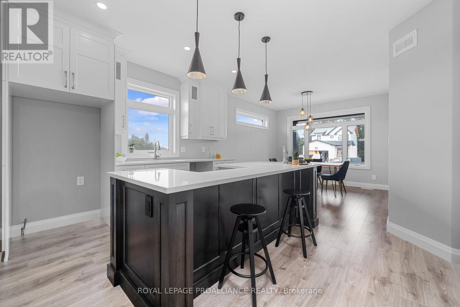 5 Mackenzie John Crescent Property Photo 17