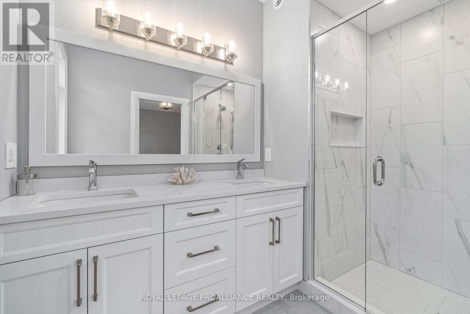 5 Mackenzie John Crescent Property Photo 29