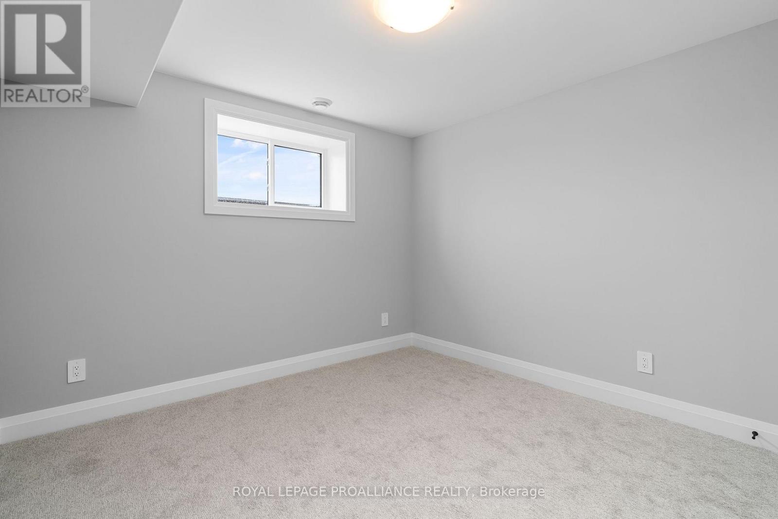 5 Mackenzie John Crescent Property Photo 43