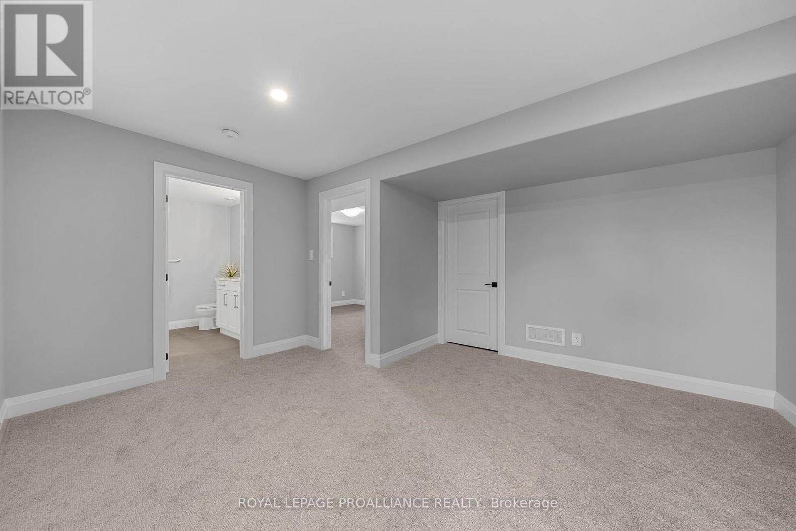5 Mackenzie John Crescent Property Photo 45