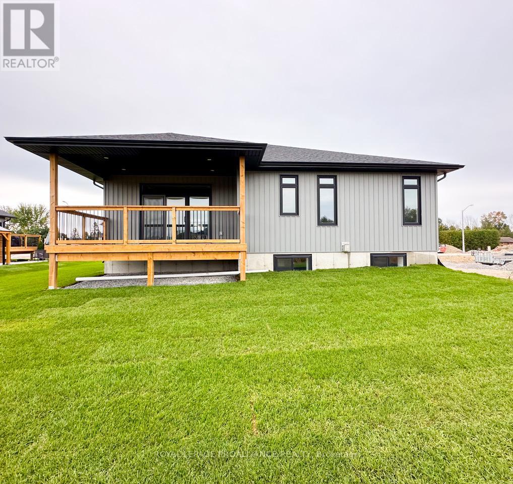 5 Mackenzie John Crescent Property Photo 46