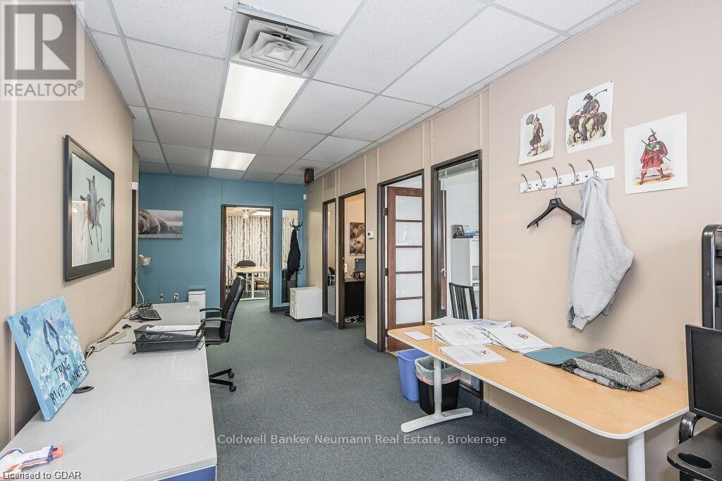 60 Baker Street Property Photo 11