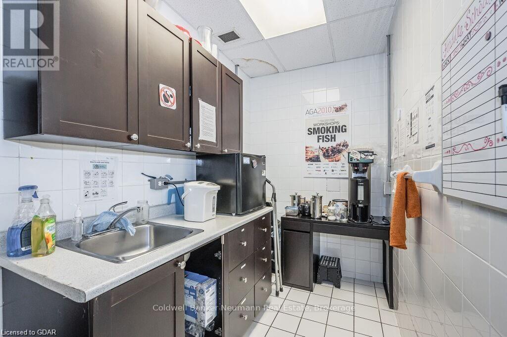 60 Baker Street Property Photo 13