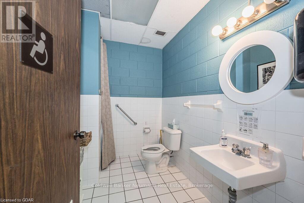 60 Baker Street Property Photo 14