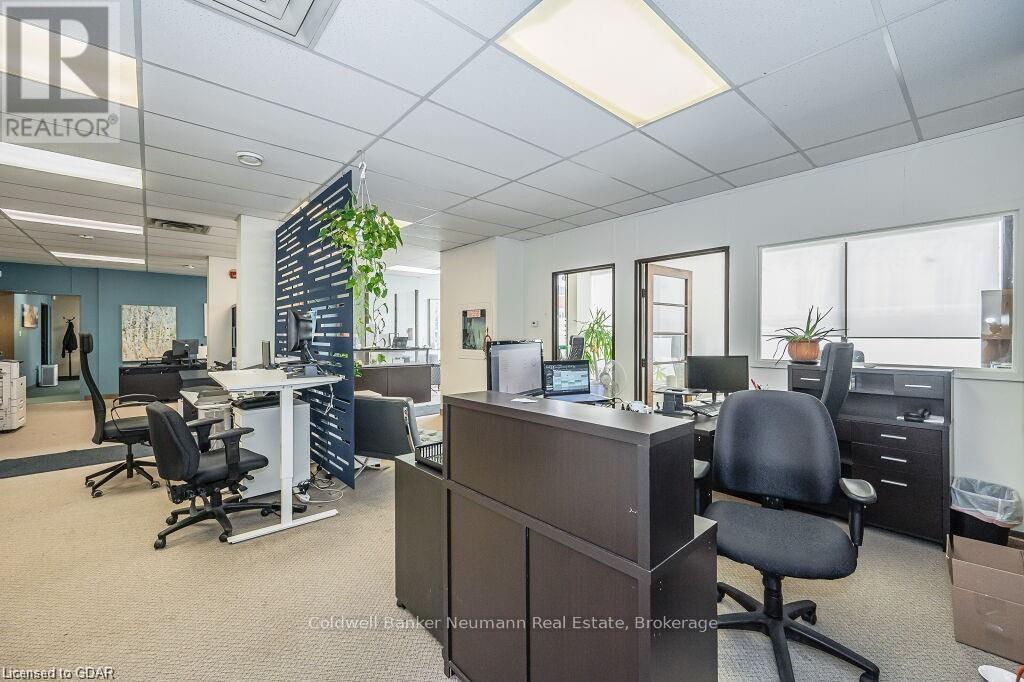 60 Baker Street Property Photo 19