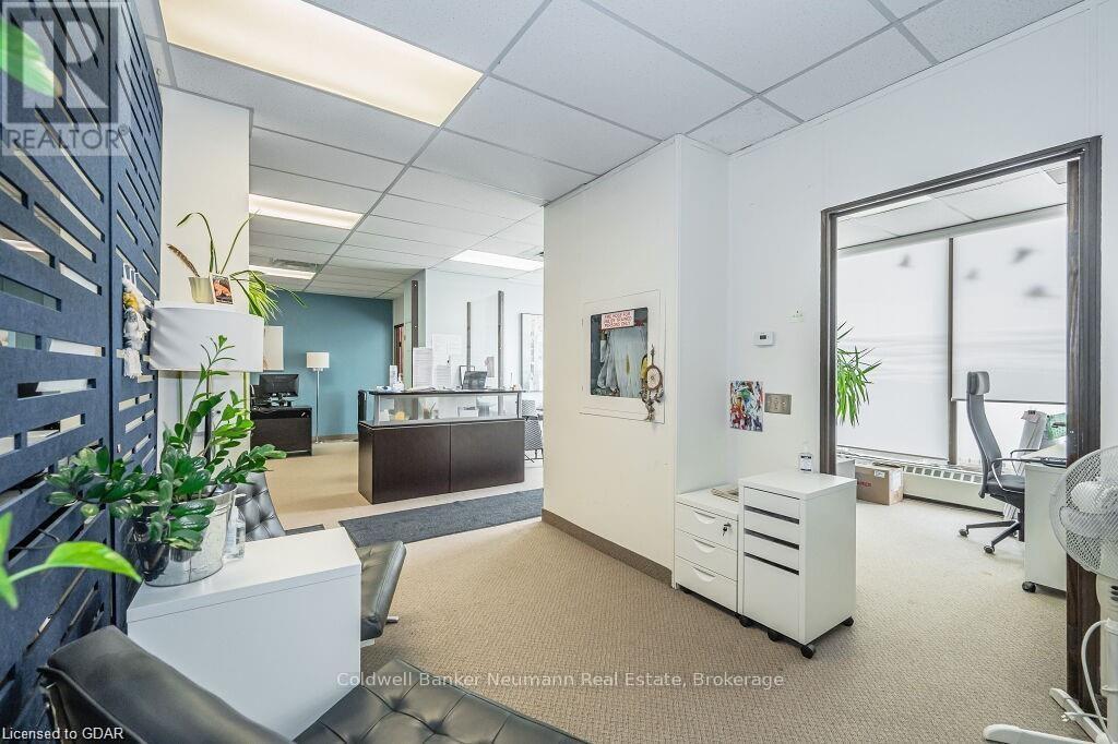 60 Baker Street Property Photo 23