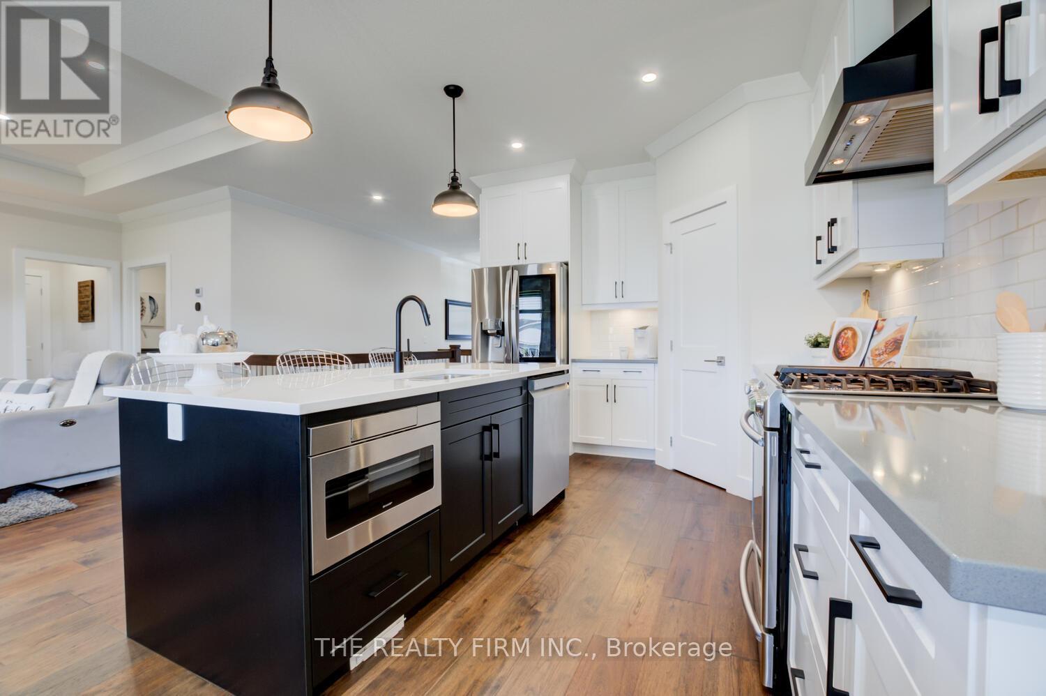 283 Elizabeth Street Property Photo 4
