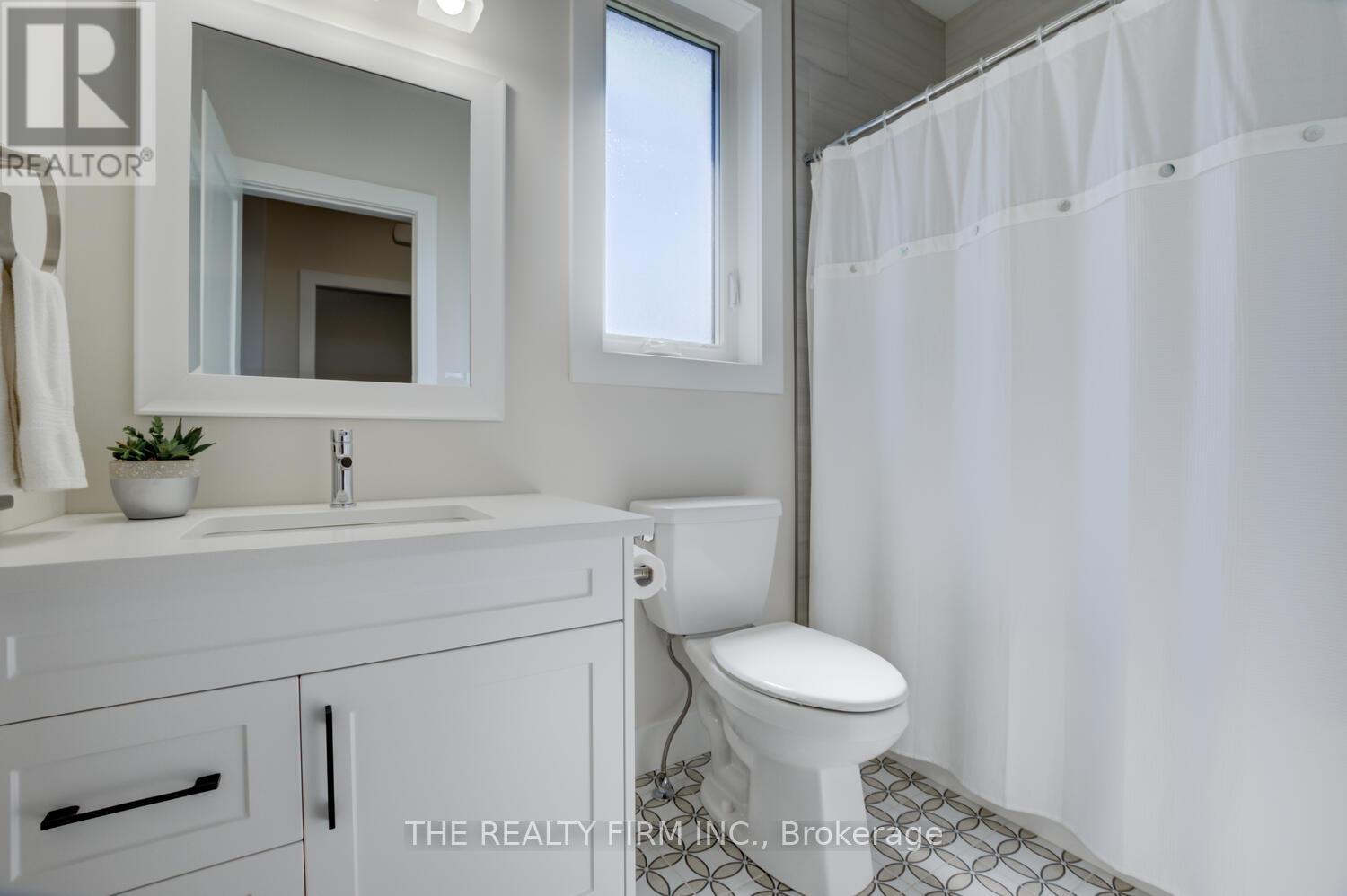 283 Elizabeth Street Property Photo 16