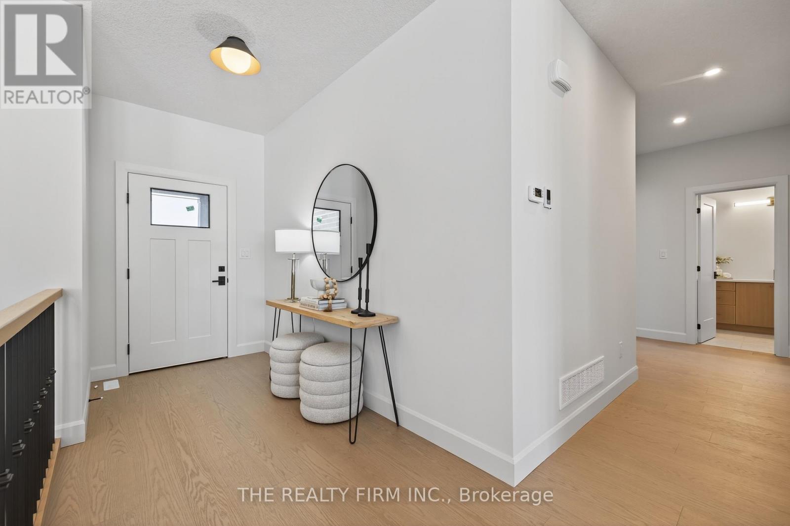 289 King Street Property Photo 3