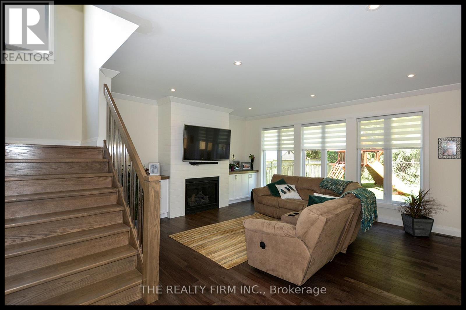 285 Elizabeth Street Property Photo 3