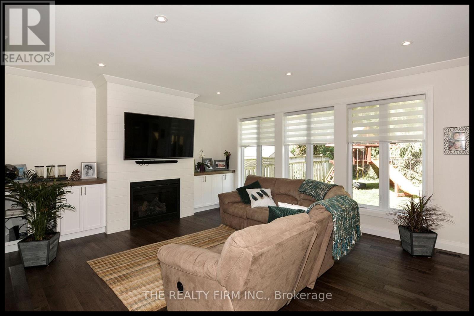 285 Elizabeth Street Property Photo 4