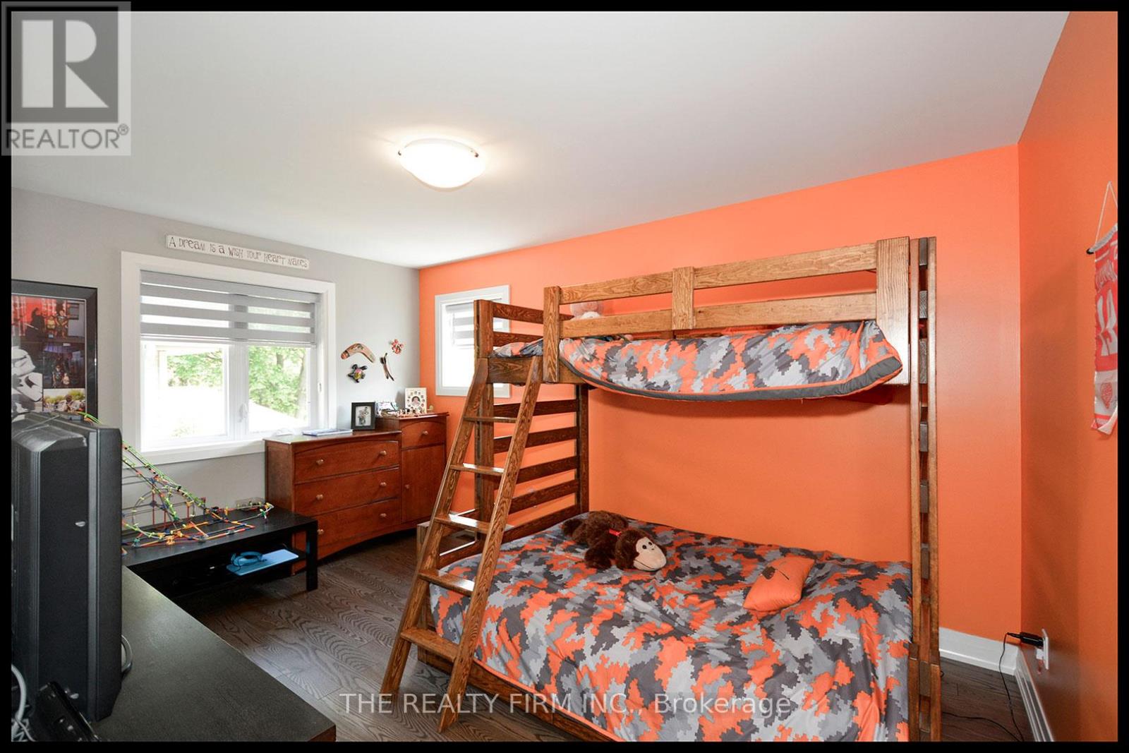 285 Elizabeth Street Property Photo 17