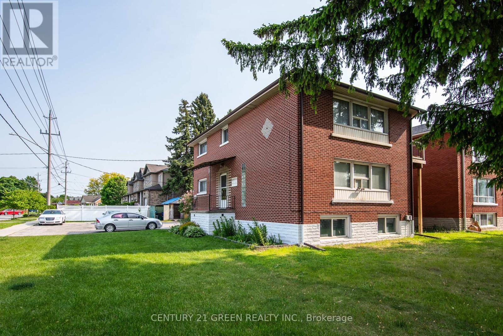 129 River Road E Property Photo 1