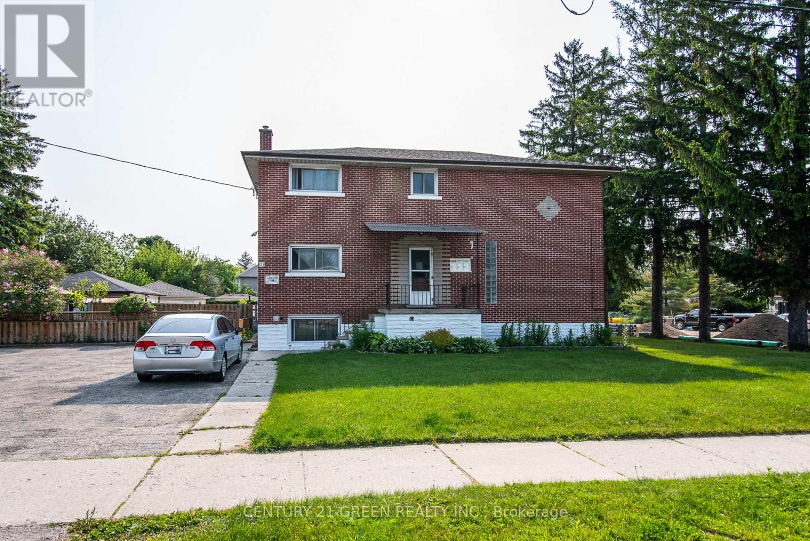 129 River Road E Property Photo 4