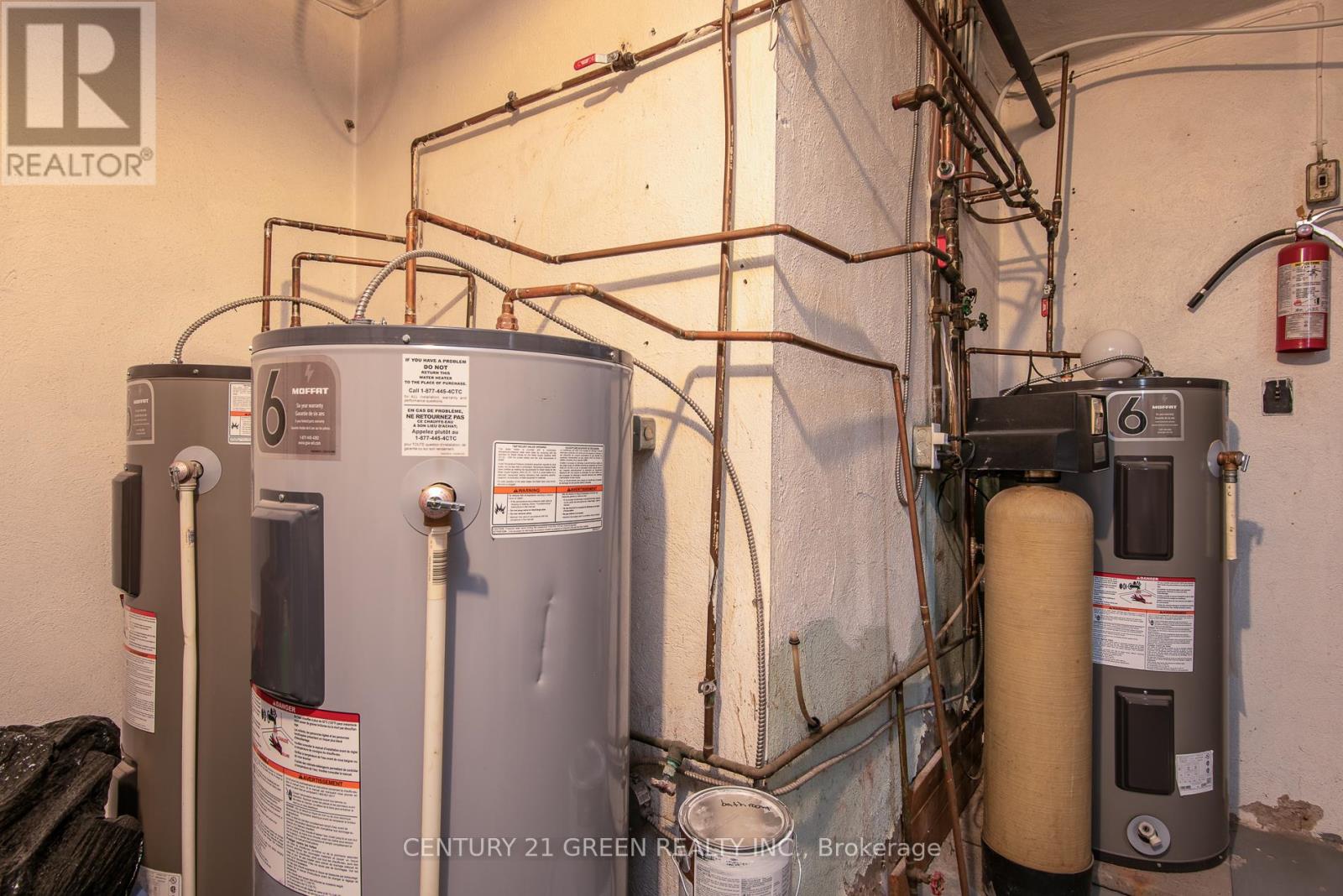 129 River Road E Property Photo 34