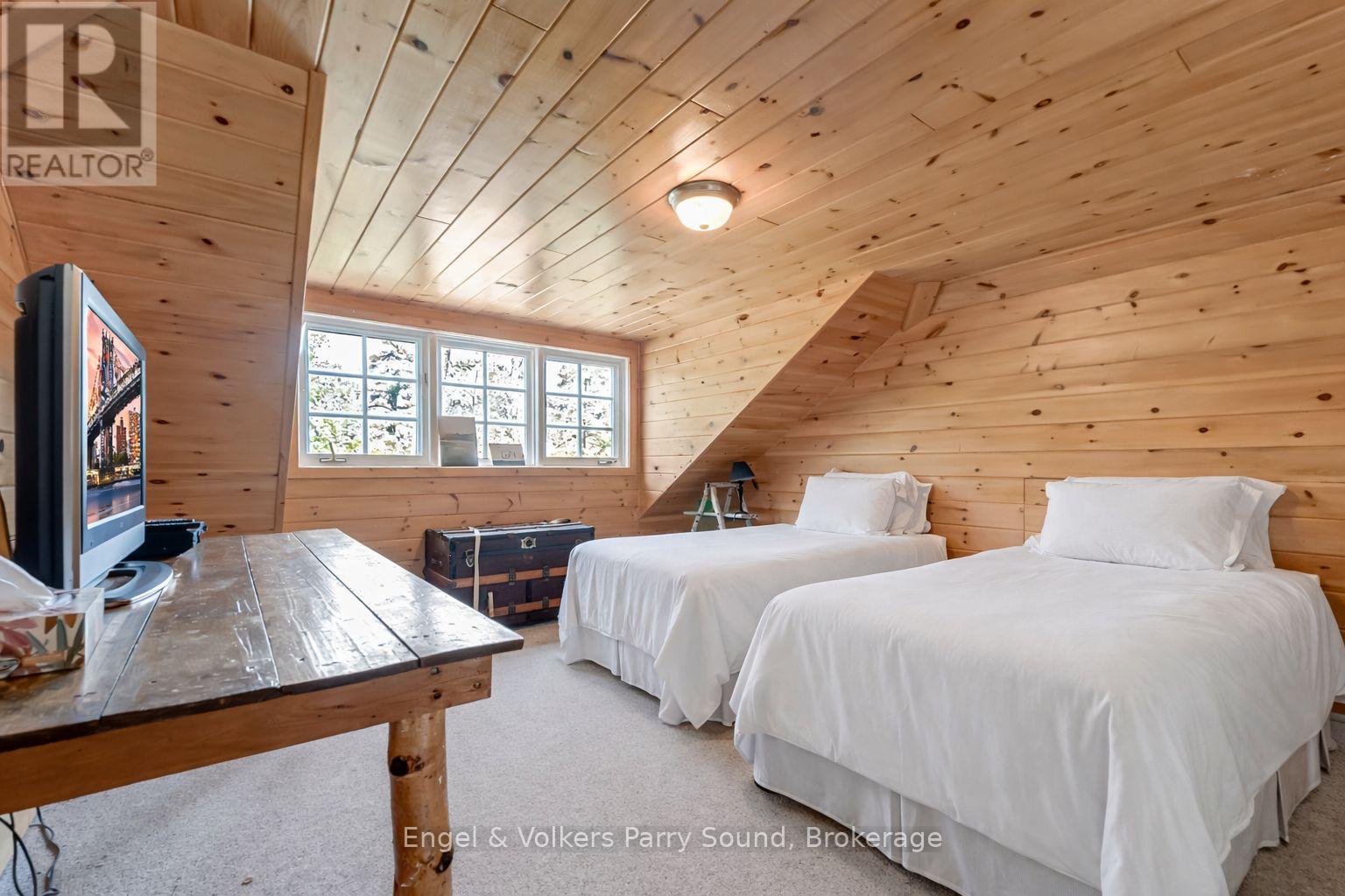 6 29c Mowat Island Property Photo 24