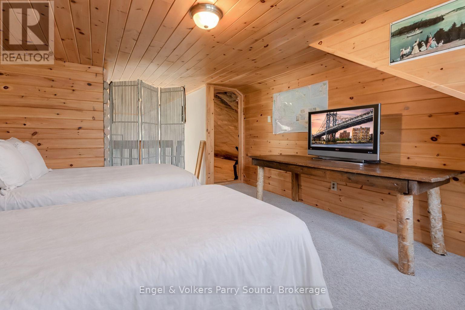 6 29c Mowat Island Property Photo 25