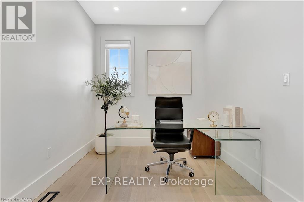 1048 Walton Avenue Property Photo 9