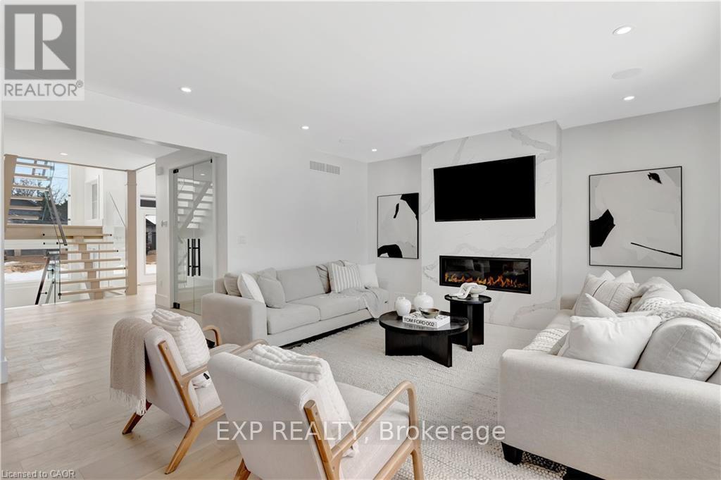 1048 Walton Avenue Property Photo 12